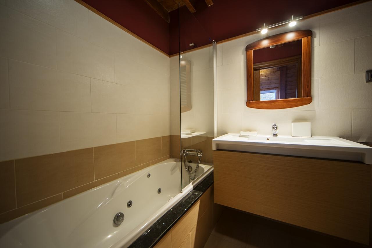 Cap Dera Vila - Apartamentos Turisticos Vielha Room photo